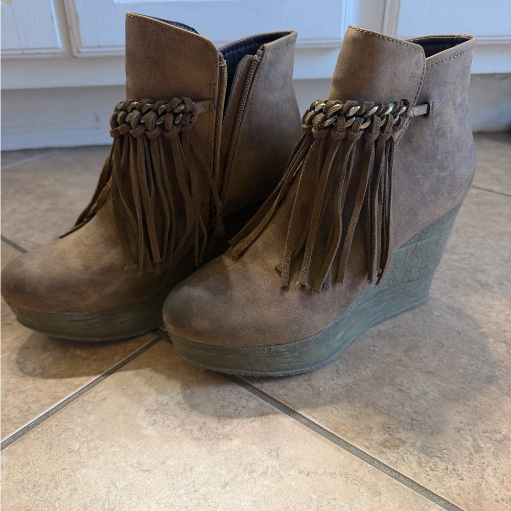 Sbicca Tan Fringe Wedge Ankle Boots